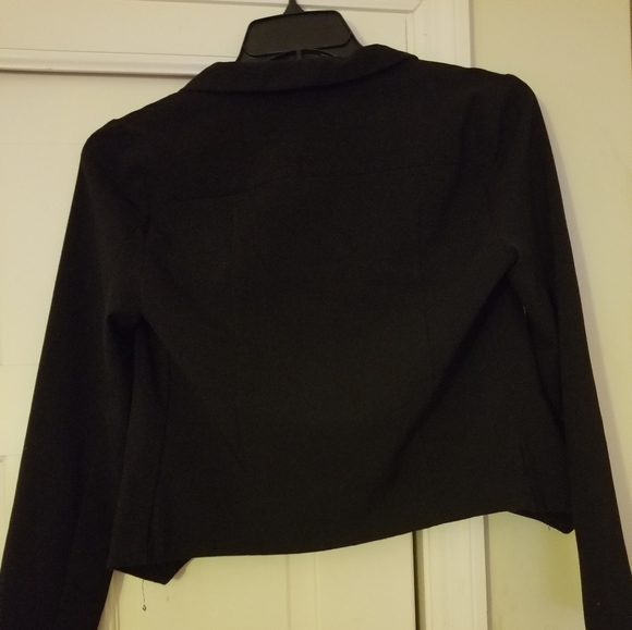 Black Blazer - Picture 3 of 3